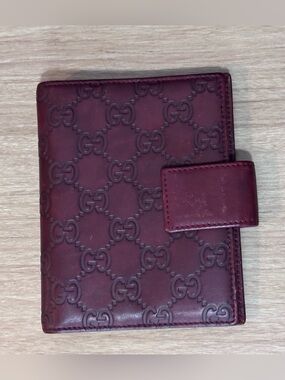 Gucci Burgundy Embossed GG Leather Card & Key Holder